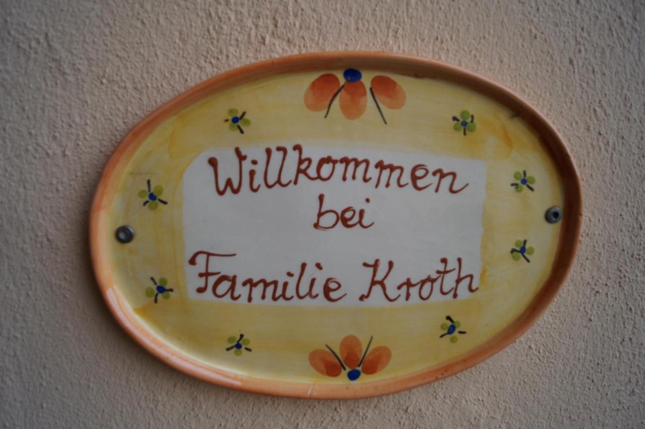 ברידל Weingut Eduard Kroth מראה חיצוני תמונה